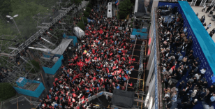 AK Parti İstanbul İl Başkanlığında seçim kutlamaları başladı