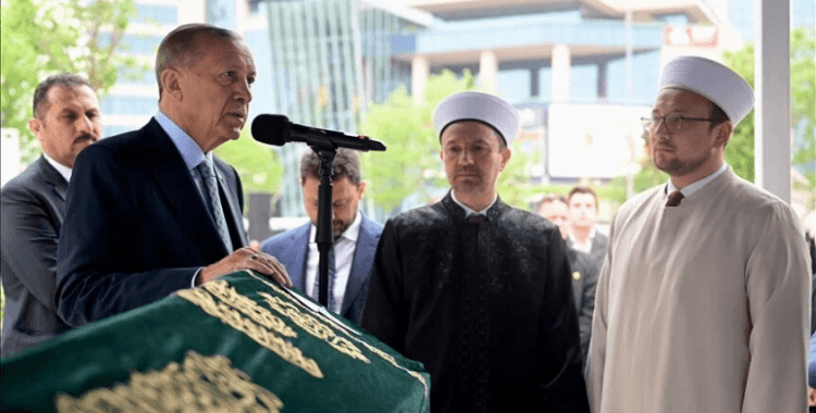 Cumhurbaşkanı Erdoğan, gazeteci yazar Engin Ardıç'ın cenaze törenine katıldı