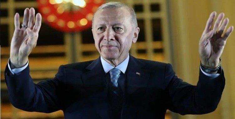 Galatasaray, Fenerbahçe ve Beşiktaş kulüpleri, Cumhurbaşkanı Erdoğan'ı kutladı