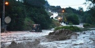 Samsun’un Vezirköprü ilçesinde sağanak sele neden oldu
