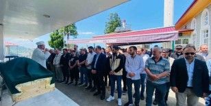 Seçim zaferini kutlamak isterken tutukluk yapan silahı ile yanlışlıkla kendini vuran şahıs son yolculuğuna uğurlandı
