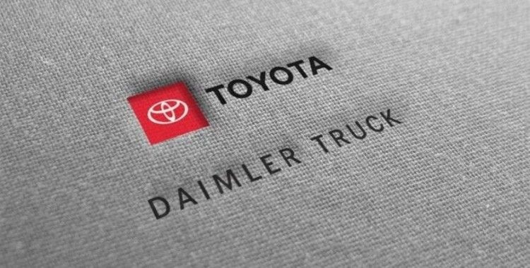 Toyota ve Daimler, Japonya'daki kamyon operasyonlarını birleştirme yolunda