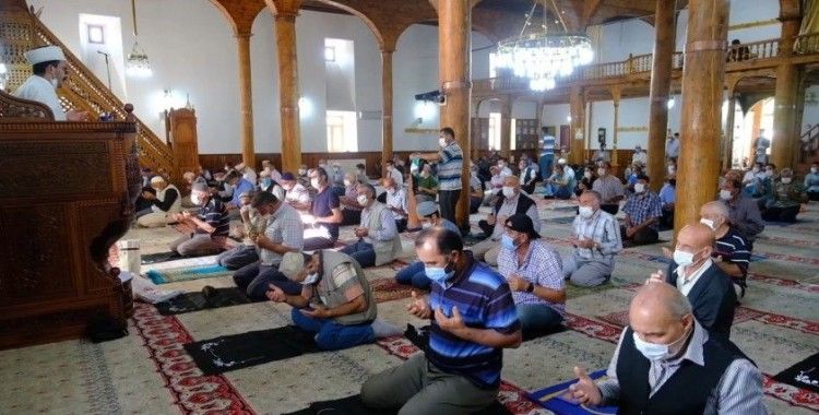 Gülabibey Camisi’nde 5,5 asırdır ezan sesi yükseliyor