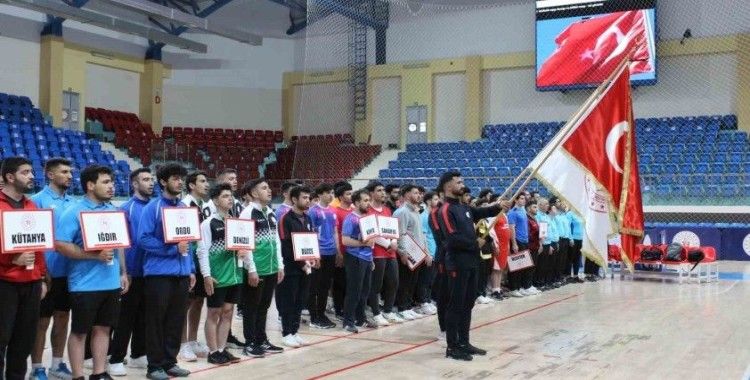 Yurtlar arası masa tenisi turnuvası Düzce’de başladı
