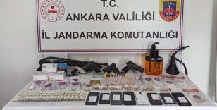 Ankara'da 14 adrese eş zamanlı operasyon: 12 gözaltı