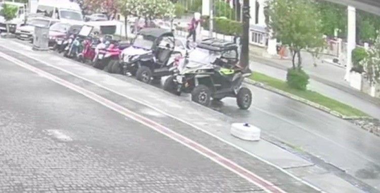 Minibüsten inip yola fırladı, gözünü hastanede açtı
