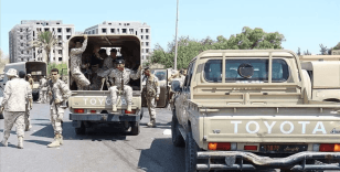 Libya’nın Zaviye kentinde, Tunus yolunun kapatılmasıyla artan gerginlik sürüyor