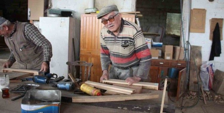 Uğruna parmaklarını kaybettiği mesleğini bırakamıyor
