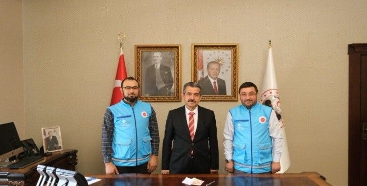 Vali Ekici’den depremzedelere kurban bağışı
