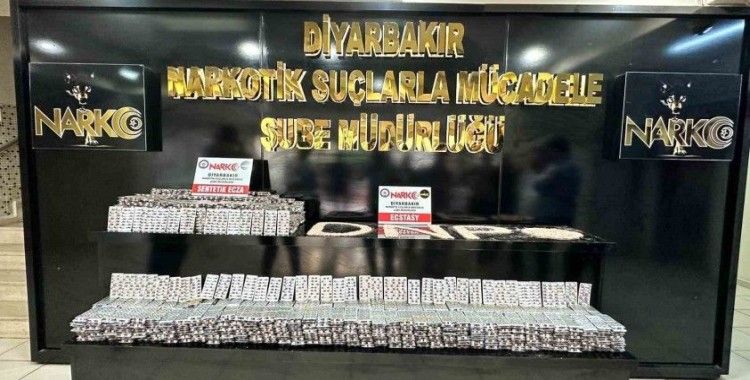 Diyarbakır’da ticari takside binlerce hap ele geçirildi: 1 kişi tutuklandı