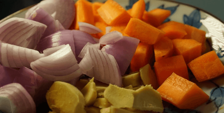 Kuru soğan fiyatları dip yaptı, havuç yükselişe geçti