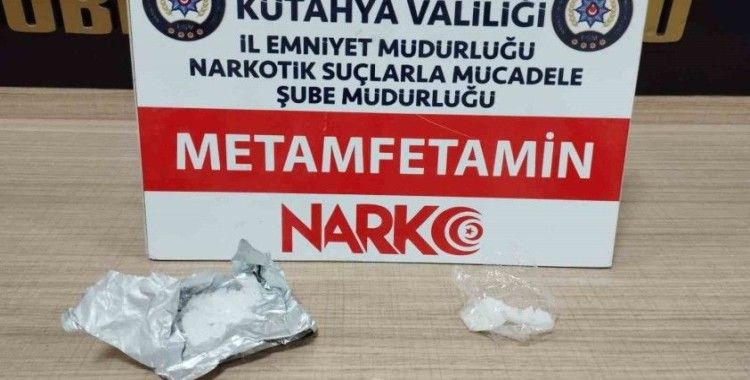 Kütahya’da durdurulan araçta uyuşturucu ele geçirildi

