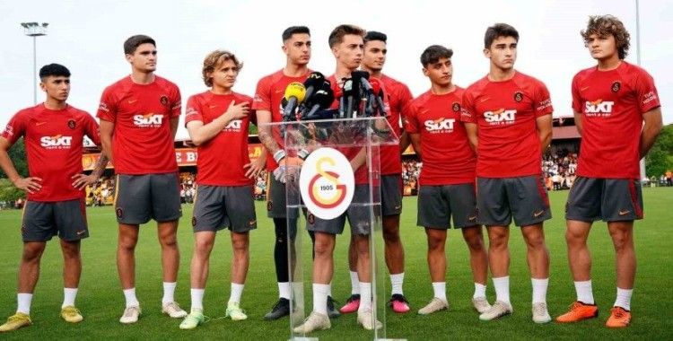 Özgür Baran Aksaka: "Cumhuriyetin 100. yılında kupayı kazandığımız için çok mutluyuz"
