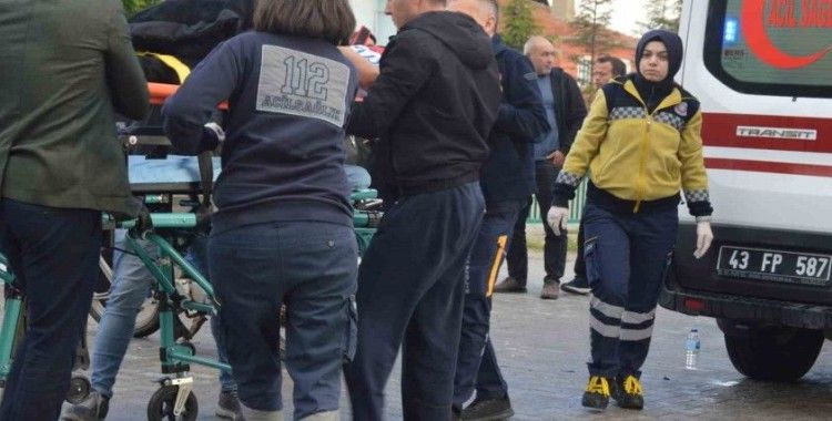 Tavşanlı’da otomobil ile motosiklet çarpıştı: 1 yaralı
