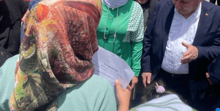 Başkan Beyoğlu, Bağlarlı kadınlarla buluşup taleplerini dinledi