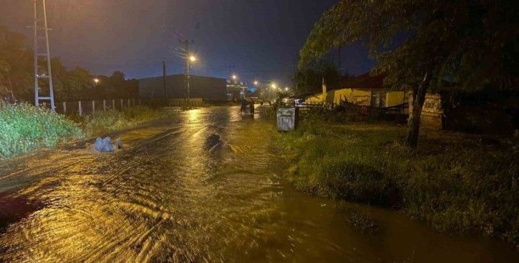 Sinop’ta sağanak yağış, heyelanlara neden oldu