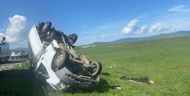 Ardahan'da trafik kazası: 1 ölü, 2 yaralı