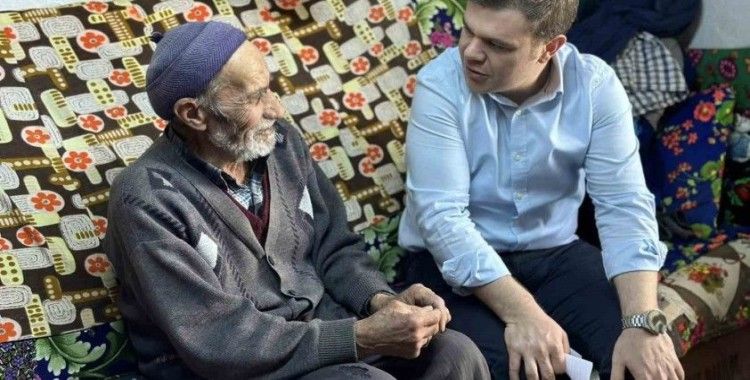 Kaymakam Karaloğlu, hem köyleri geziyor, hem de sorunları dinliyor
