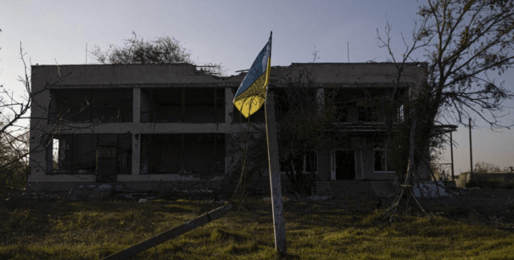 Rus güçleri Ukrayna'nın Herson bölgesini bombaladı