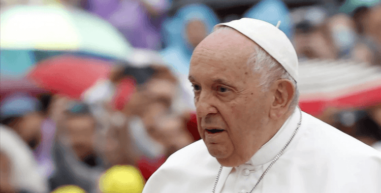 Vatikan: Sağlık operasyonunun ardından Papa'nın durumu iyi