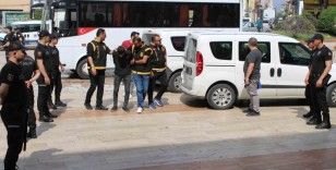 Adliyede bıçaklama olayının şüphelileri tutuklandı
