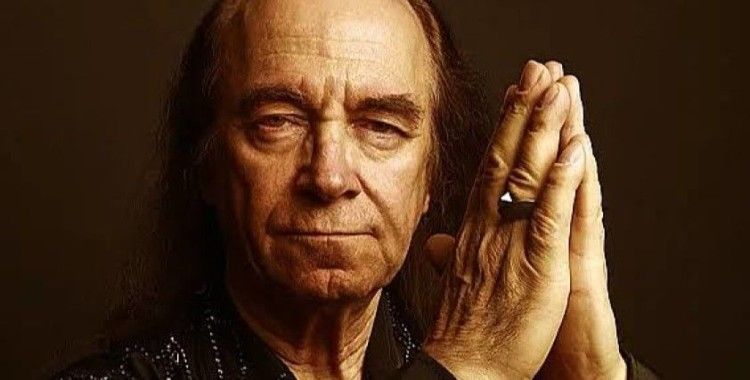 Erkin Koray hayatını kaybetti