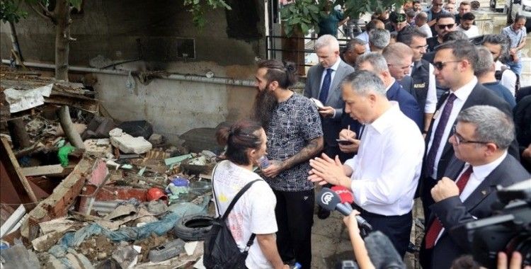 İçişleri Bakanı Yerlikaya: İstanbul'daki selde yaralanan 31 kişiden 8'inin tedavisi sürüyor