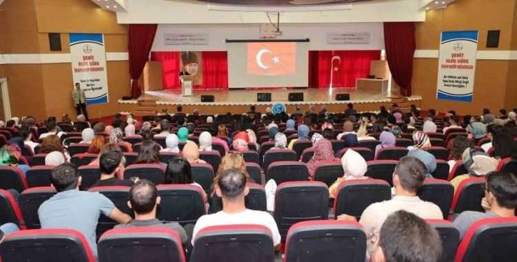 Aday öğretmenlere afet ve acil durum motivasyon eğitimi verildi
