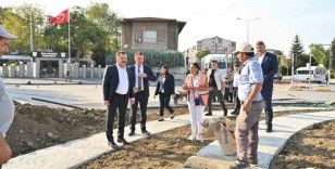 Cumhuriyet Meydanı’na peyzaj çalışması

