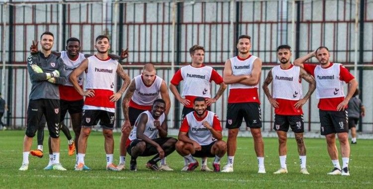 31 futbolcu ile yollarını ayıran Samsunspor, 14 yeni transfer yaptı
