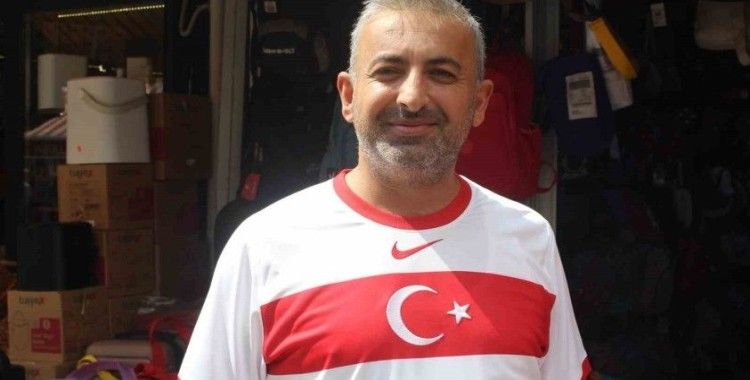 Eskişehirli esnaf milli takımın Ermenistan’ı yeneceğine inanıyor
