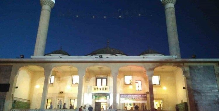 Aileler sabah namazında buluşuyor
