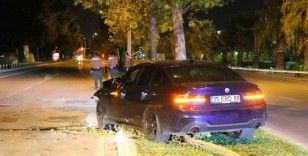 İzmir’de otomobille çarpışan motokurye hayatını kaybetti
