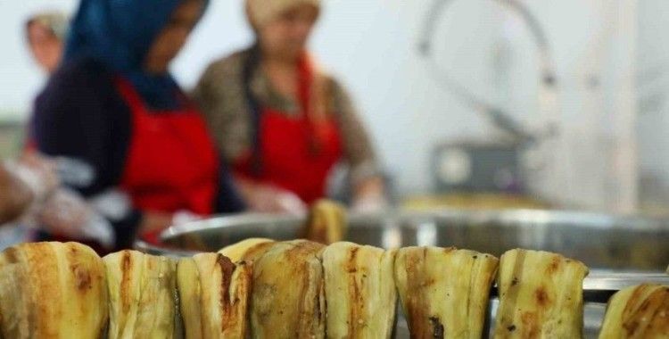 Diyarbakır’da kadın üreticiler ürünlerini pazara sundu
