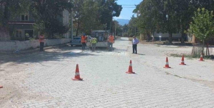 Köy okulları önüne yaya ve okul geçidi yapılıyor
