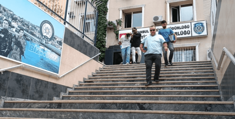 İstanbul'da suç makinesi 3 hırsız otomobilleri soydu