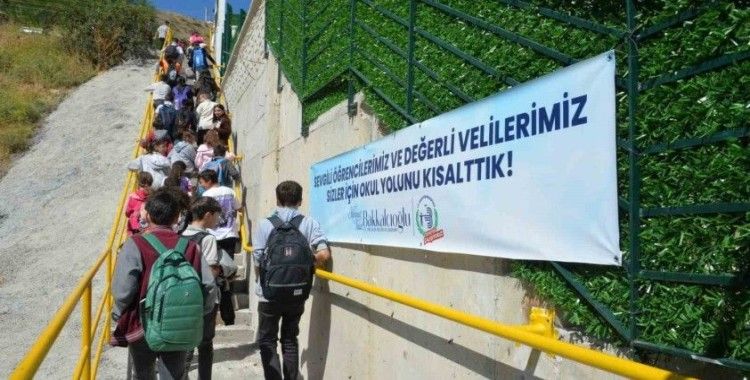 Arif Nihat Asya Ortaokulu yolu 500 metre kısaldı
