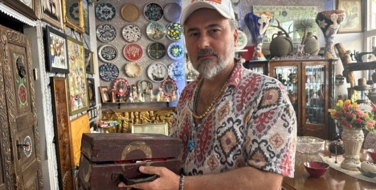 (Özel) Kurtuluş Savaşı’ndan kalan sıhhiye çantasına gözü gibi bakıyor
