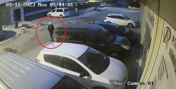 Oto faresi aracı böyle soydu
