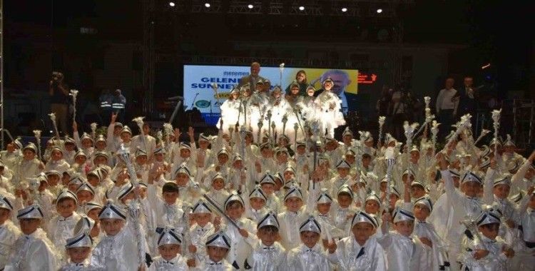 Menemen’de 250 çocuk şölenle sünnet edildi
