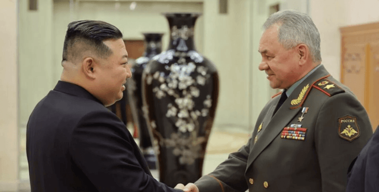 Kremlin: Rusya Savunma Bakanı Şoygu, Putin ve Kim Jong-un arasında yapılacak görüşmelere katılacak