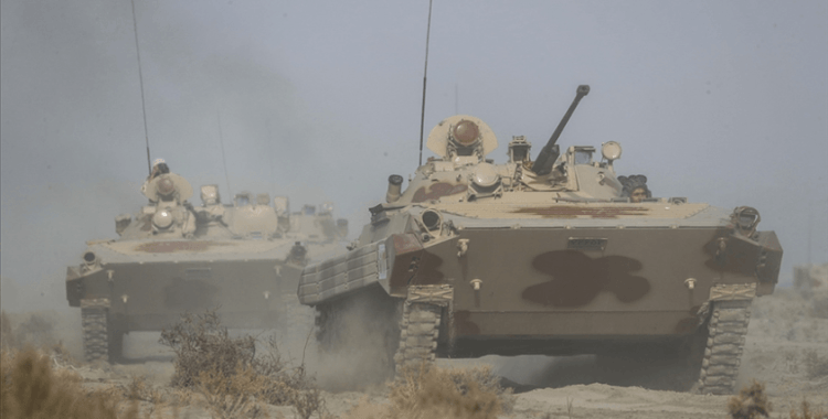 İran basınına göre ordu kuzeybatı sınırına askeri sevkiyat yapıyor