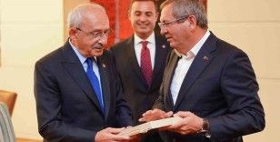 Ayvalık Belediye Başkanı’ndan CHP Lideri Kılıçdaroğlu’na sürpriz
