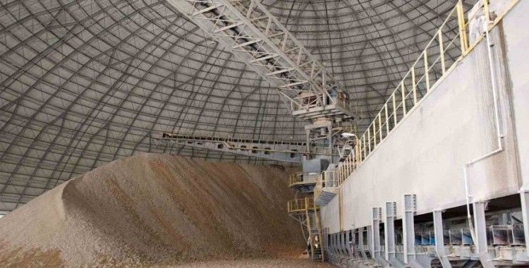 Doğu krom ve pomza zengini
