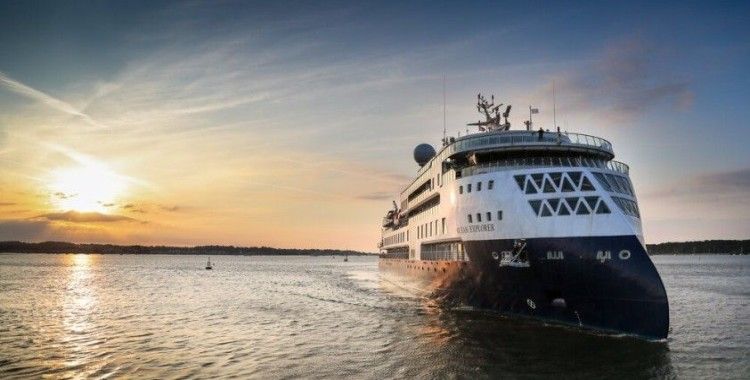 Grönland'de karaya oturan lüks yolcu gemisi kurtarıldı