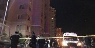 Konya'da 2 genç kız çıktıkları çatıdan aşağıya atladı