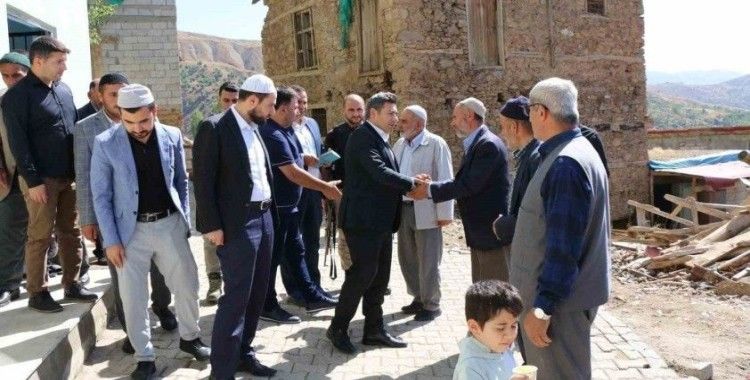 Hizan’da yapımı tamamlanan cami ibadete açıldı
