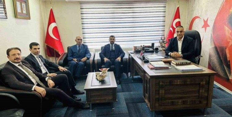 AK Parti’den MHP’ye tebrik ziyareti
