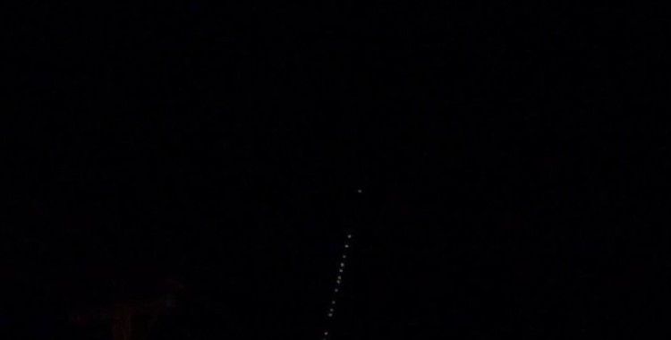 İp gibi dizilip ilerleyen Starlink uyduları Tunceli semasında görüntülendi
