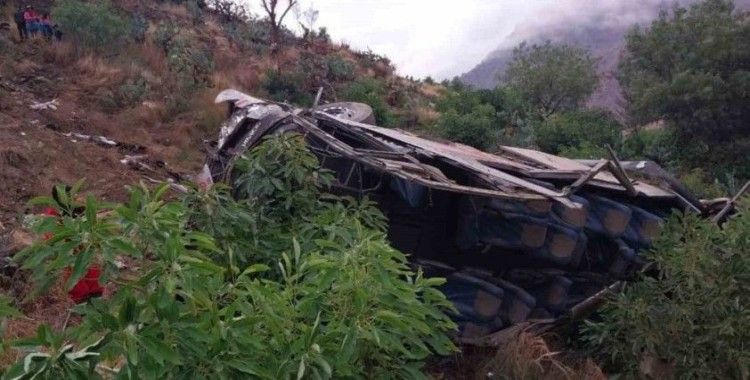 Peru’da otobüs uçuruma yuvarlandı: 24 ölü, 21 yaralı
